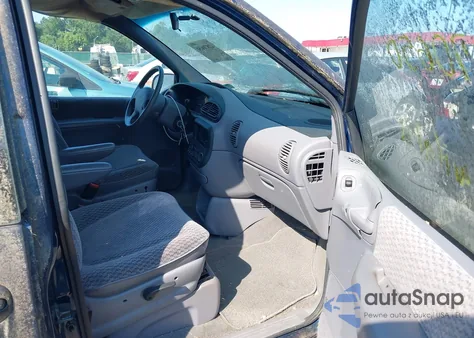 2000 Dodge Grand Caravan Se z USA, uszkodzony, nr VIN 2B4GP44G0YR562133